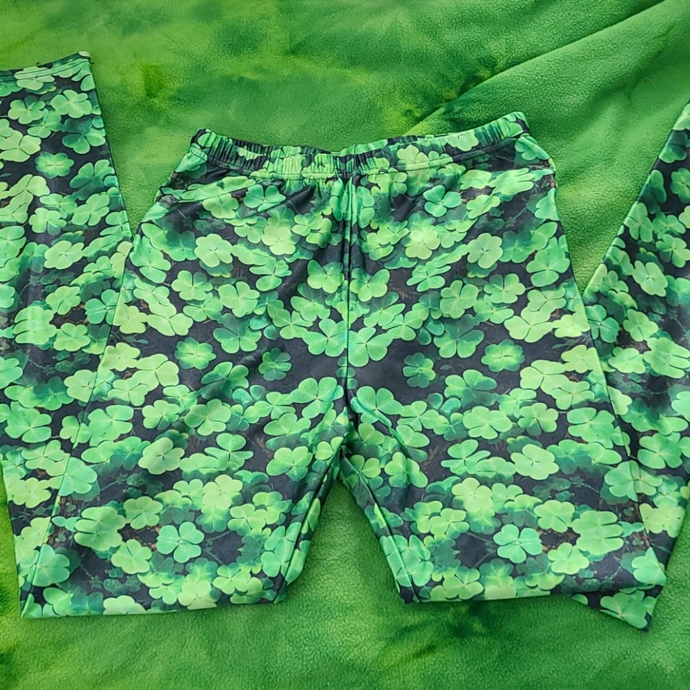 St. Patrick's day shamrocks Leggings
